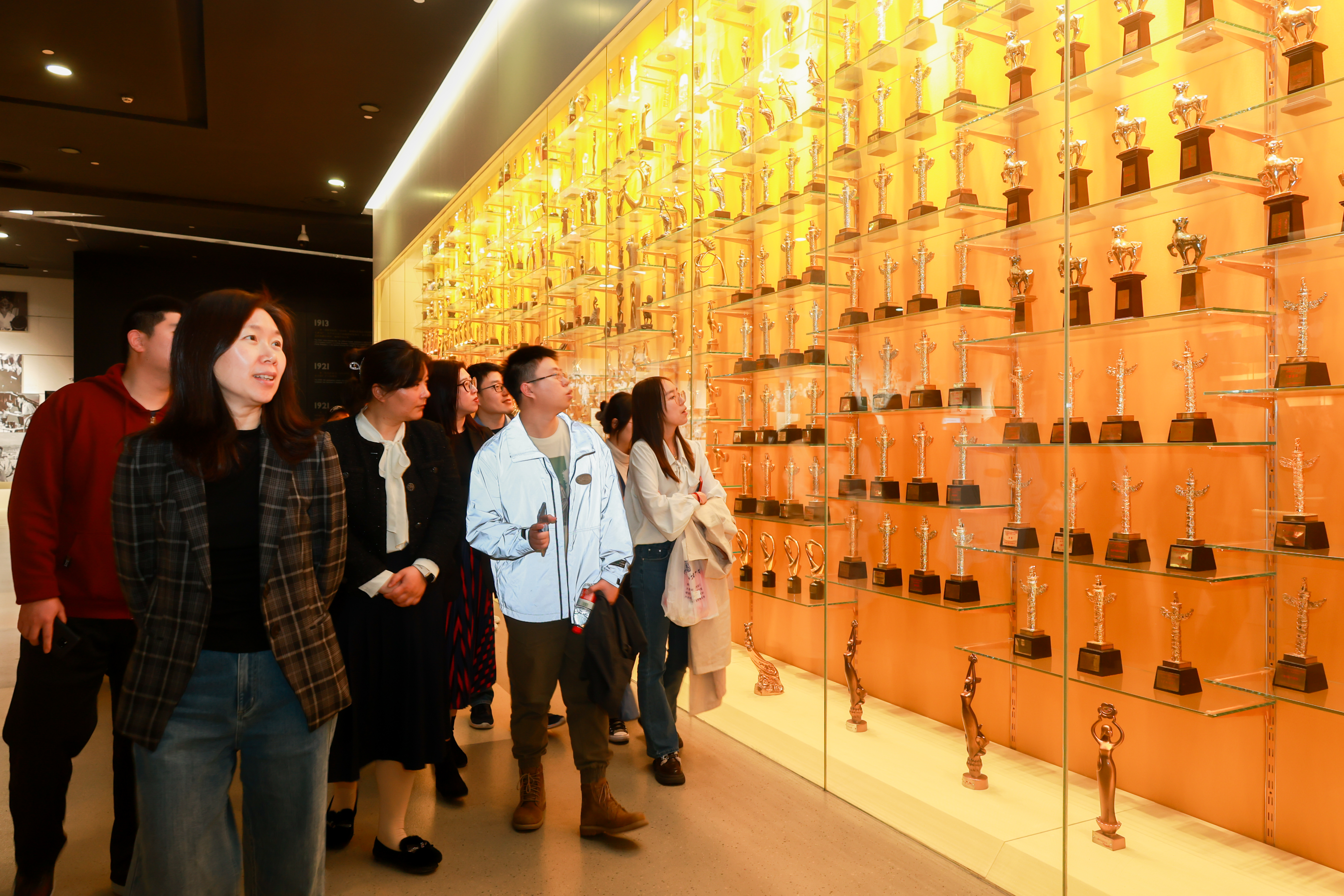 1712478262136095.jpg 211A3058.jpg